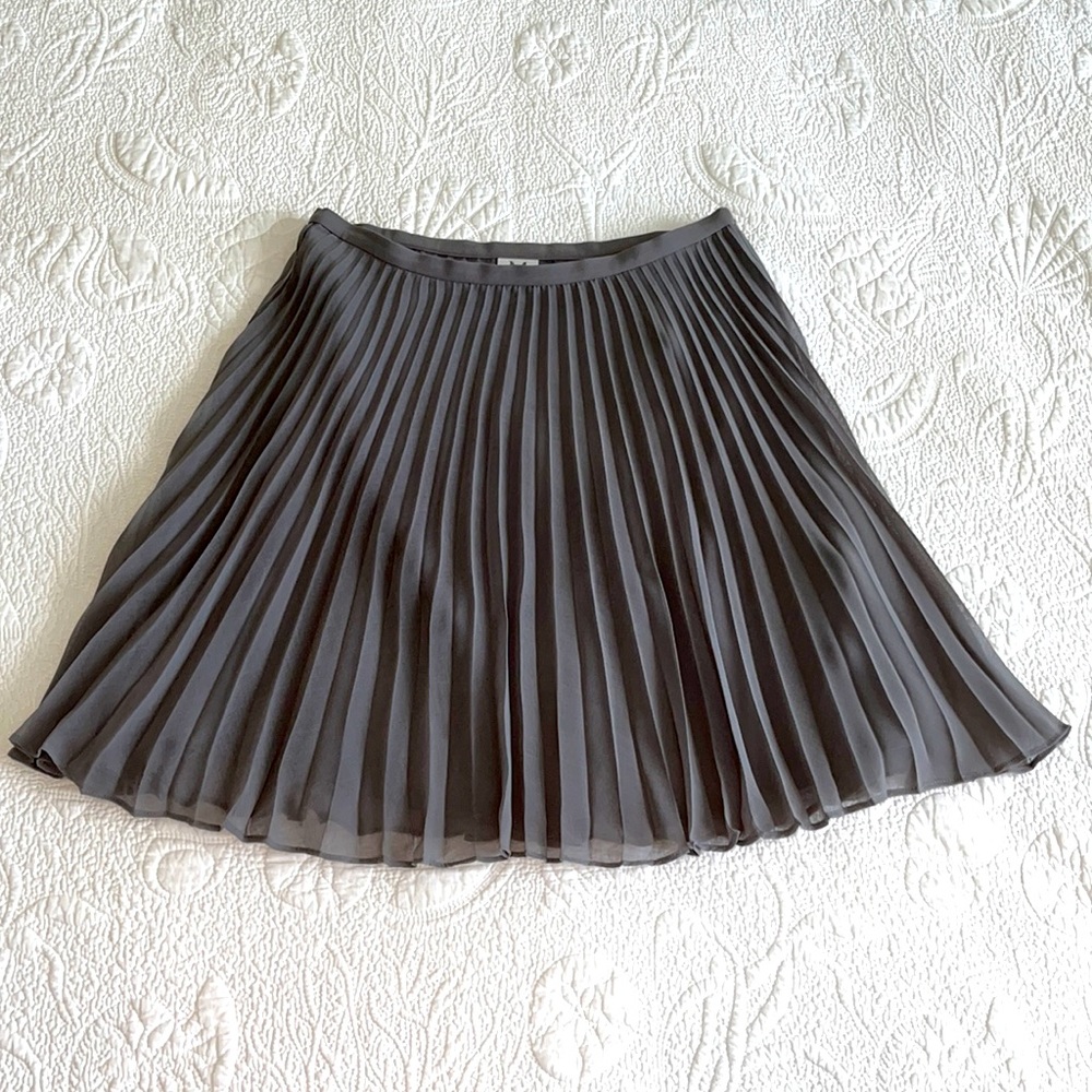 Grey chiffon accordion pleated skirt